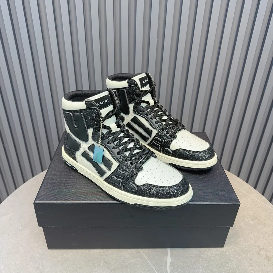 Men's shoes💰620💰 AMIRI AMIRI trendy brand hot sale🔥 Available all year round✅Couples💑 Official website synchronization Imported fabrics 1⃣️ratio 1⃣️Re-engraved, original factory special original sole, 35-45 (38.45. Non-refundable)